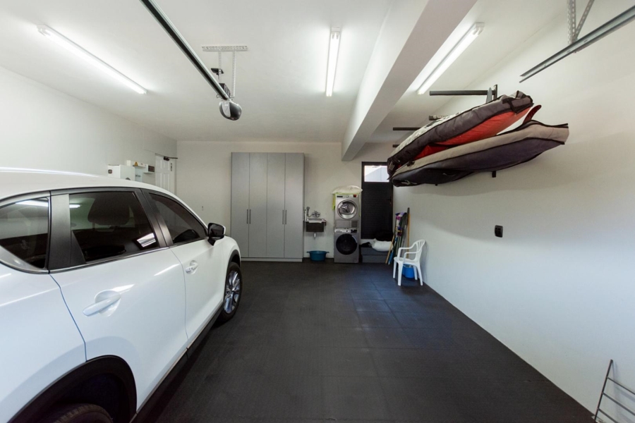 3 Bedroom Property for Sale in Calypso Beach Western Cape